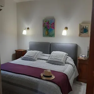 le-mazet-de-louise.fr-provencehotel.com/